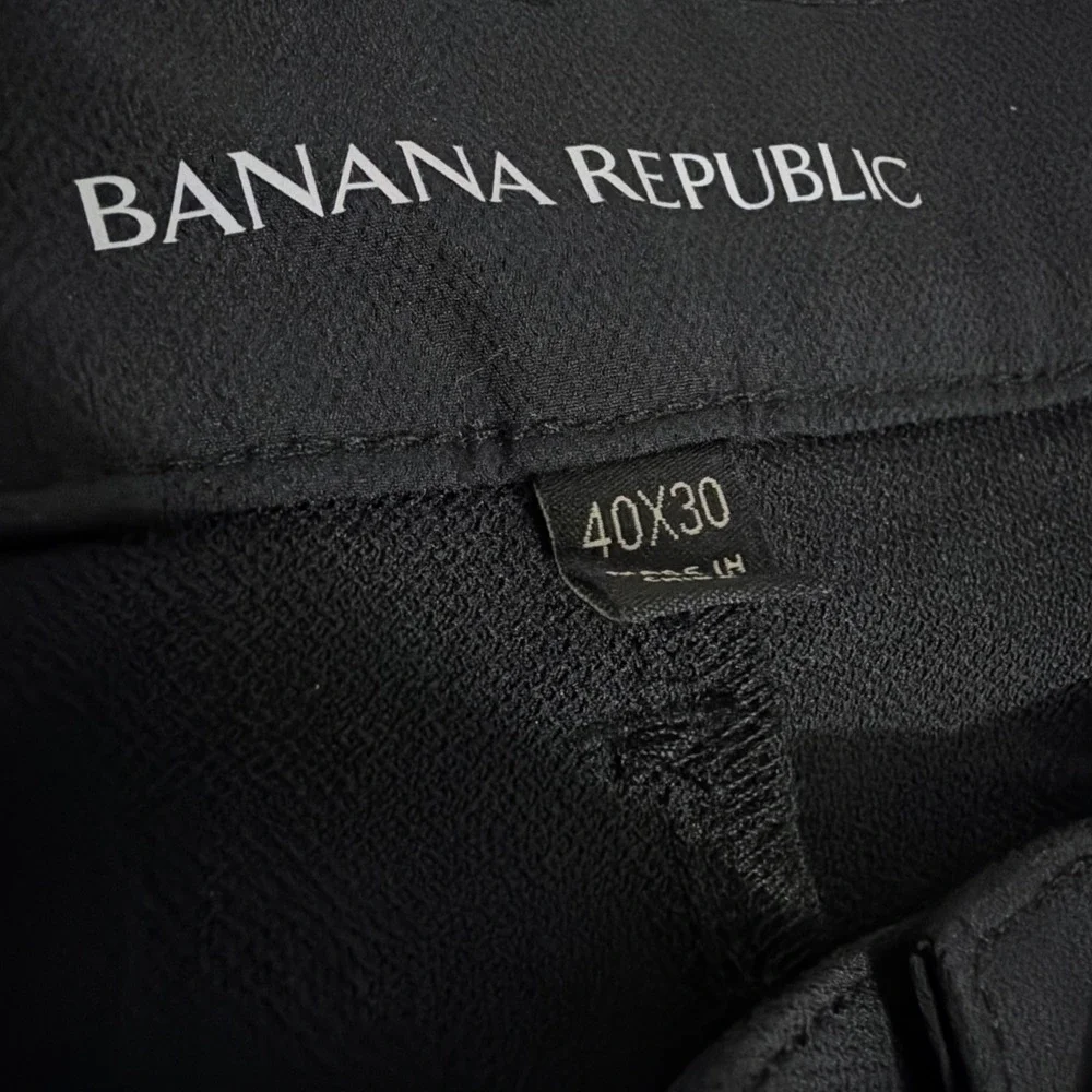 NWT Banana Republic Men's  Flat Front Pants,‎ Black, Size 40X30 Stretch